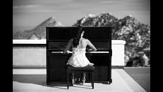 Luna Piano Pool