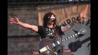Watch Ryan Adams Beautiful Sorta video