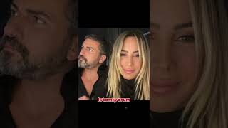 Asena Boşanır Boşanmaz Sahneye Çıktı.