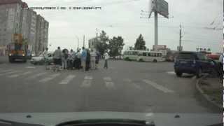 Видео авария на Комсомольском проспекте Челябинска.MOV от shestaev23, Комсомольский проспект, Челябинск, Россия