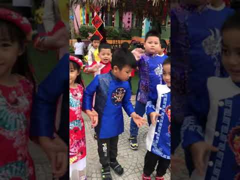 Áo dài trẻ em