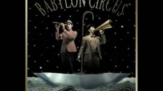 Watch Babylon Circus Une Minute video