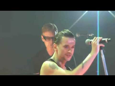 Depeche Mode - Hole To Feed (Atlas Arena in