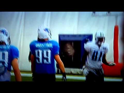 Tennessee Titan LeGarrette Blount punches Eric Bakhtiari