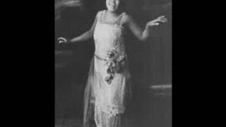 Watch Bessie Smith Trombone Cholly video