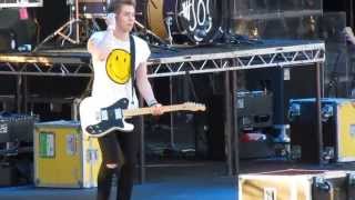 Watch 5 Seconds Of Summer Lost Boy video