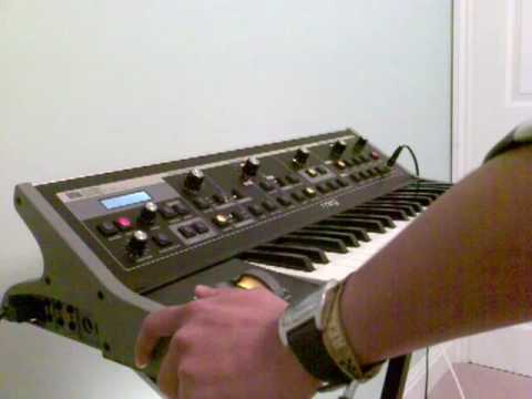 Moog Little Phatty Stage II Arpeggiator Demo