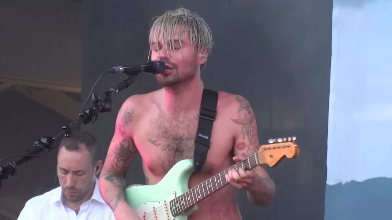 Biffy Clyro - Glitter And Trauma Biffy Clyro - Glitter And Trauma