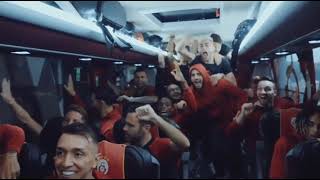 Fenerbahçe maçı öncesi Galatasaray Takım Otobüsü Şampiyonluk Kutlamaları ( 04.06