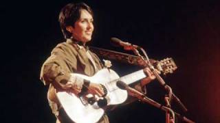 Watch Joan Baez The Tramp On The Street video