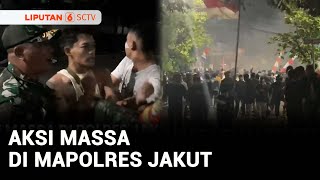 Polres Jakut Diserang Dengan Batu & Petasan, Polisi Halau Ma Tembakkan Gas Air Mata Liputan 6
