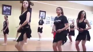 Awek Gelek Meletop