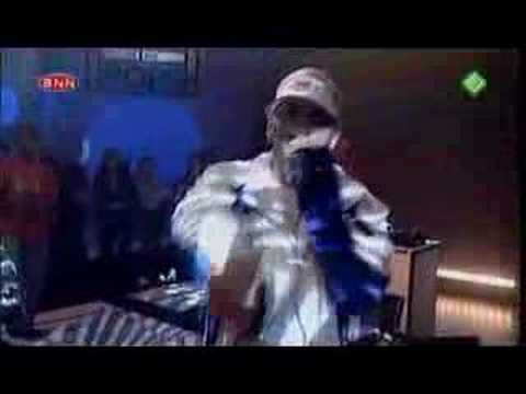 Скачать музыку eminem the real slim shady 2000