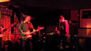 Watch 10cc Slow Down video