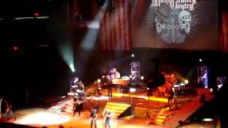 Watch Montgomery Gentry The Big Revival video