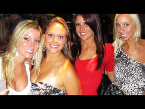 HOTNESS IN THE CLUB/ Haunted House