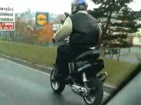 scoot 130 km/h