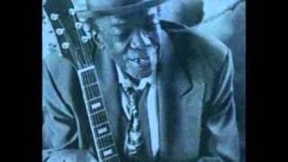 Watch Bb King You Shook Me video