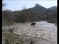Видео Квадроциклисты прошли по реке Бельбек.mp4