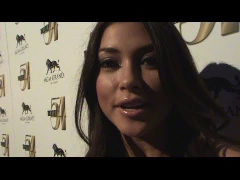 Arianny Celeste thinks Manny Pacquiao is Amazing