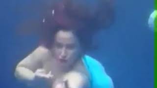 Hot Sisca Mellyana Swimming