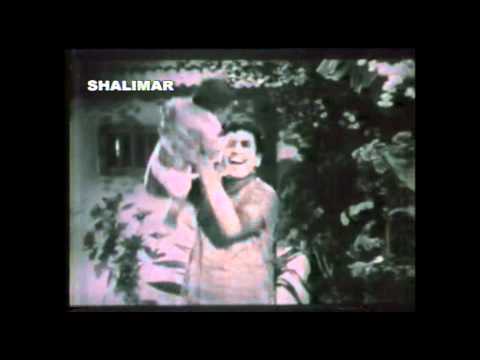 Sambarala Rambabu movie song Mama chandamama vinaravaa naa kadhaa...