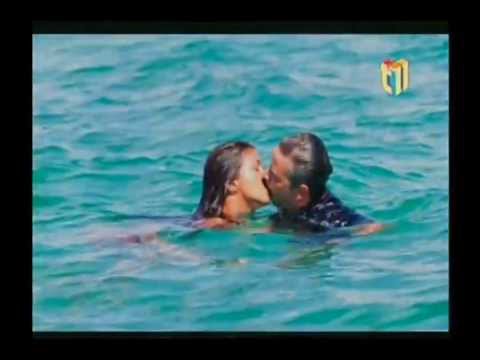 Evelina GarcĂa y los besos con Frank Perozo