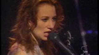 Watch Tori Amos Losing My Religion video