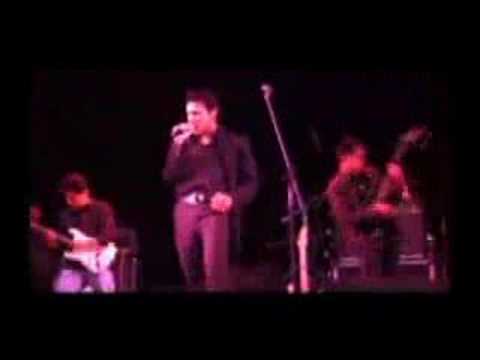 REINAS DE LA NOCHE - XTRAÑOS ROCK