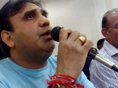 Khali na mod... Tune Vada na tod sung in Durga Mandir by Harish...