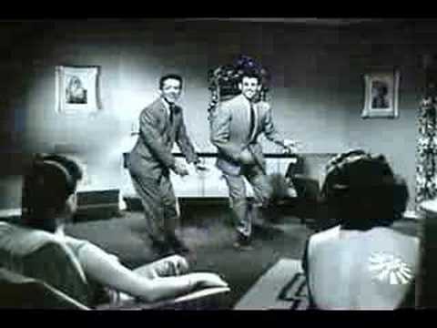 El Guapo from ¡Three Amigos! dancing!! Old Mexican Film!!