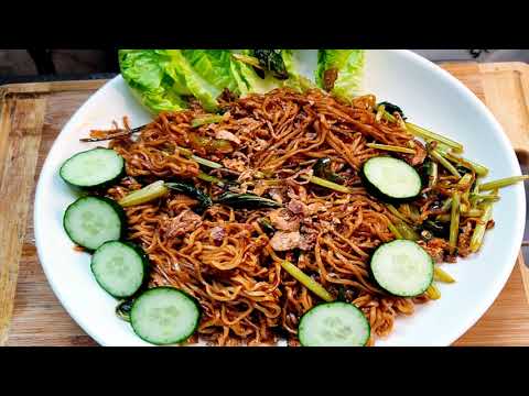 MI GORENG SIMPLE SAYUR SAWI/Simple fried noodles