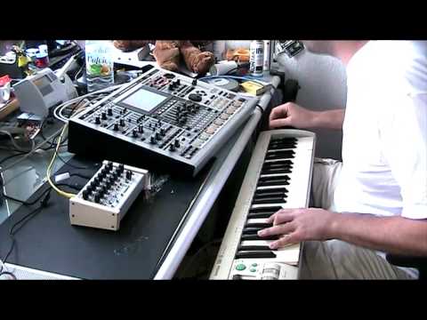 Jazzy House Music feat. RozzBox Oddulator and Roland MC909