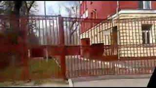 Видео Родина ,улица Алымов переулок, школа №363,ныне Московский лицей №363 от seňa tv vlaky cz сеня тв поезд, Алымов переулок, Москва, Россия