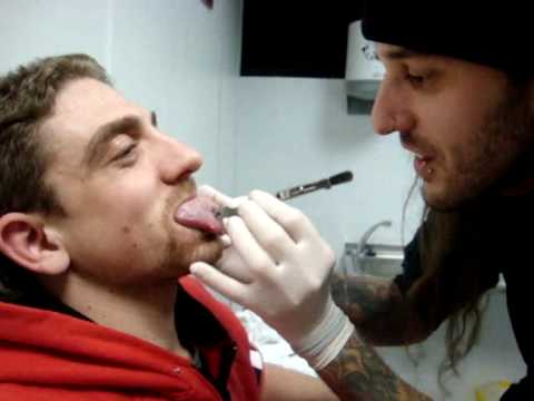 Piercing lengua ignacio. 04:06 Mins | Visto 2939 veces. Agregado hace 1 mes