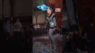 Aya Nakamura Au Défilé Chanel Ce Lundi Soir Au Grand Palais.