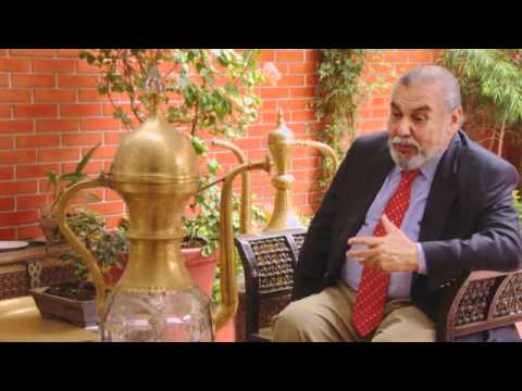 Javier PƩrez de CuƩllar en Peruanos en su Salsa