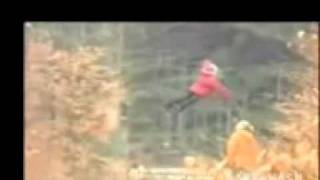 Niña Rusa Levitando