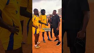 Adebayor Et Idriss Carlos Kameni À Yaoundé Au Cameroun