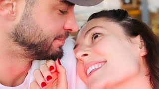 Berk Oktay Eşi̇ Yildiz Çağri Ati̇ksoyla Bu Karesi̇ni̇ Dünyam Notuyla Paylaşti...
