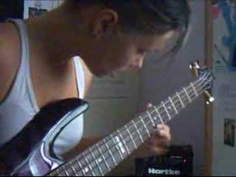 Sound of a 8-string bass