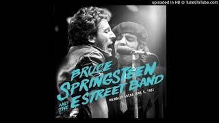 Watch Bruce Springsteen I Fought The Law video