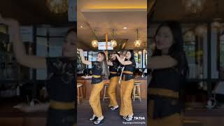 Tik Tok Good Ponsel Angeles Goyang Pake Batik