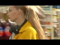 Rihanna clashes with reporter at Chanel catwalk show klip izle