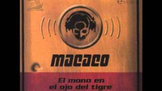 Watch Macaco La Madera video