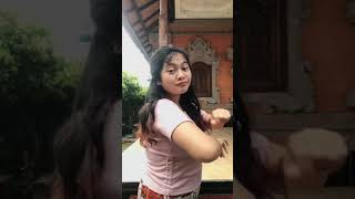 Gadis Bali Manis Gunung Gede