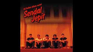 Watch Sendal Jepit Until The Cold No Longer Bites video