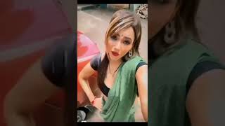 Jinnie Jaaz Ullu Series Actress