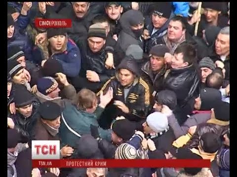 У сутичці під стінами кримського парламенту загинули дві людини