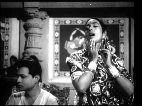 Saraswati Chandra: Mein To Bhul Chali Babul Ka Des Piya Ka Ghar...